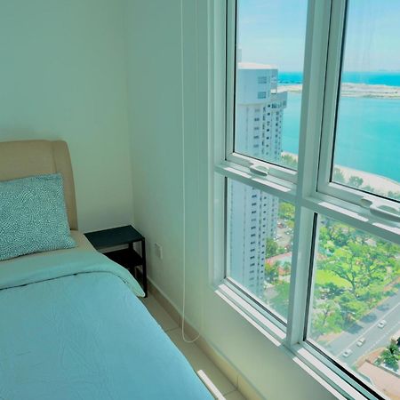 Gurney Drive Mansion One Serviced Apartment จอร์จทาวน์ ห้อง รูปภาพ