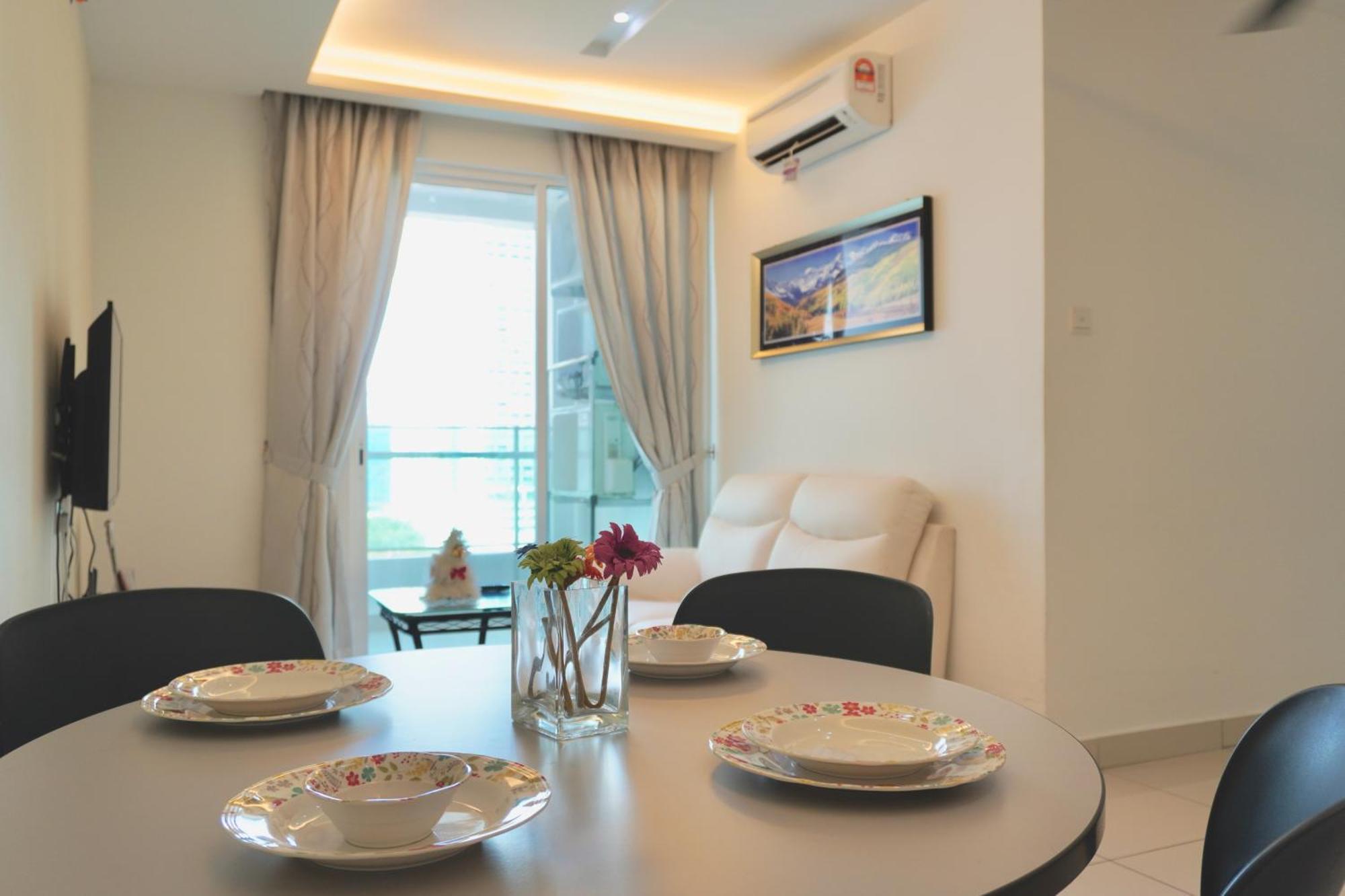 Gurney Drive Mansion One Serviced Apartment จอร์จทาวน์ ห้อง รูปภาพ